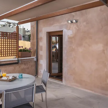 Neoria Nyaraló Hriszí Aktí Haniá